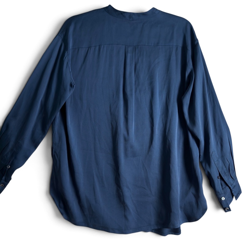 Vince Stretch Silk Popover Blouse S Navy Blue V Neck Long Sleeve 95% Silk Soft - Picture 3 of 8